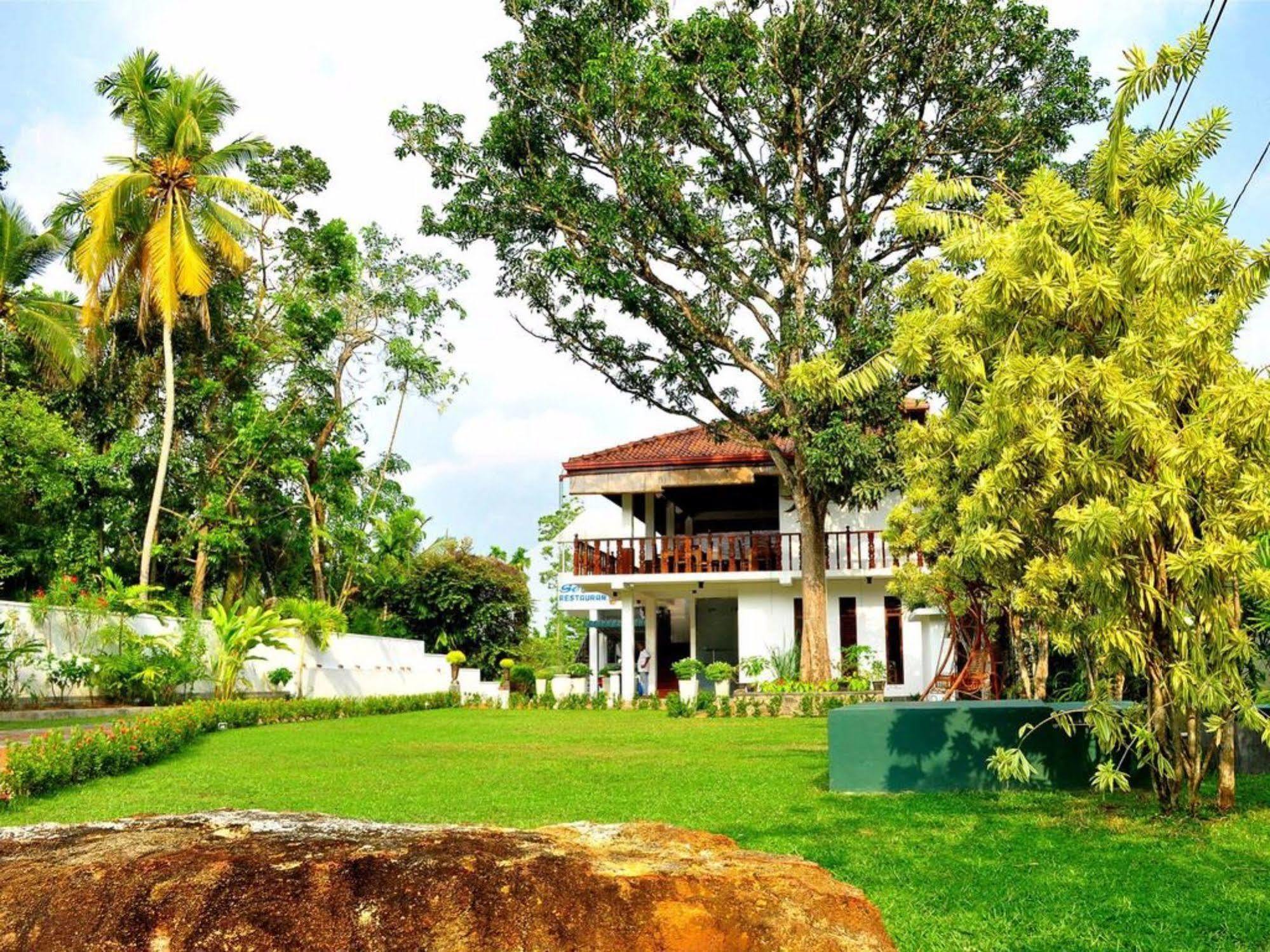 Rockery Villa Ayurveda Бентота Екстер'єр фото